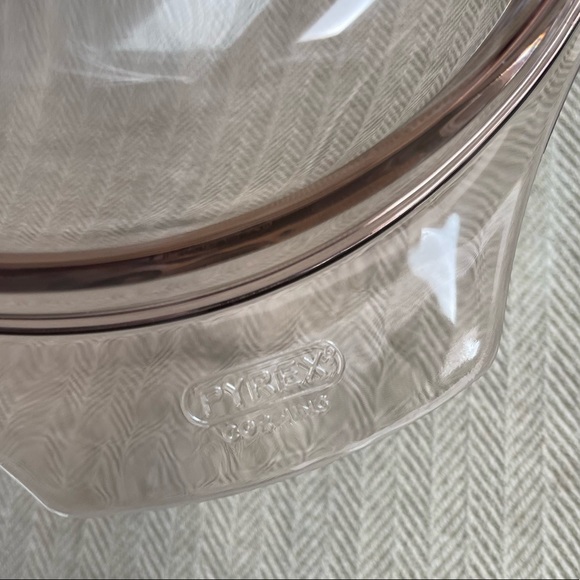Vintage Pyrex Cranberry Vision’s  Cinderella Lid - Picture 8 of 9